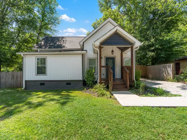 36 E Main St, Greenville, SC 29611