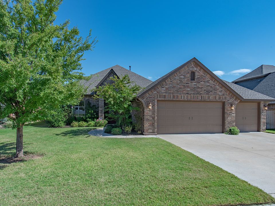 1st image of 608 Lindsey Ln