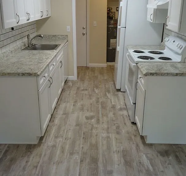 Glenview West Apartments — Photo 33