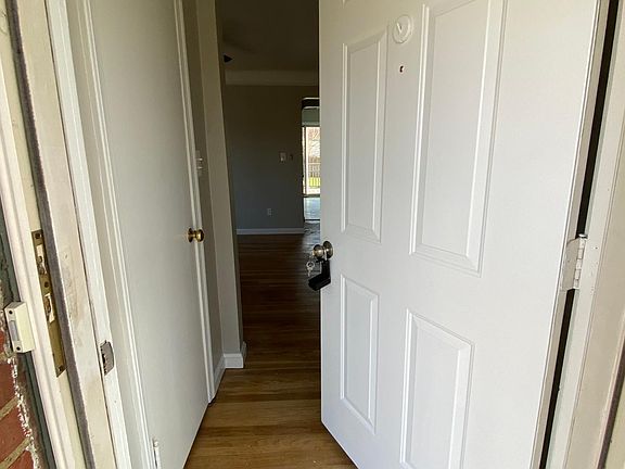 4th image of 7435 Lanier Dr