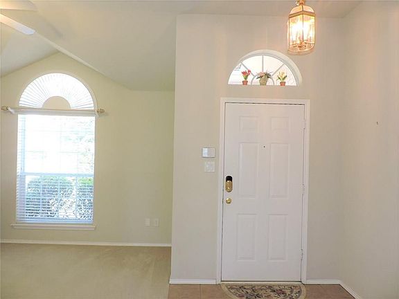 3rd image of 6521 Sierra Madre Dr