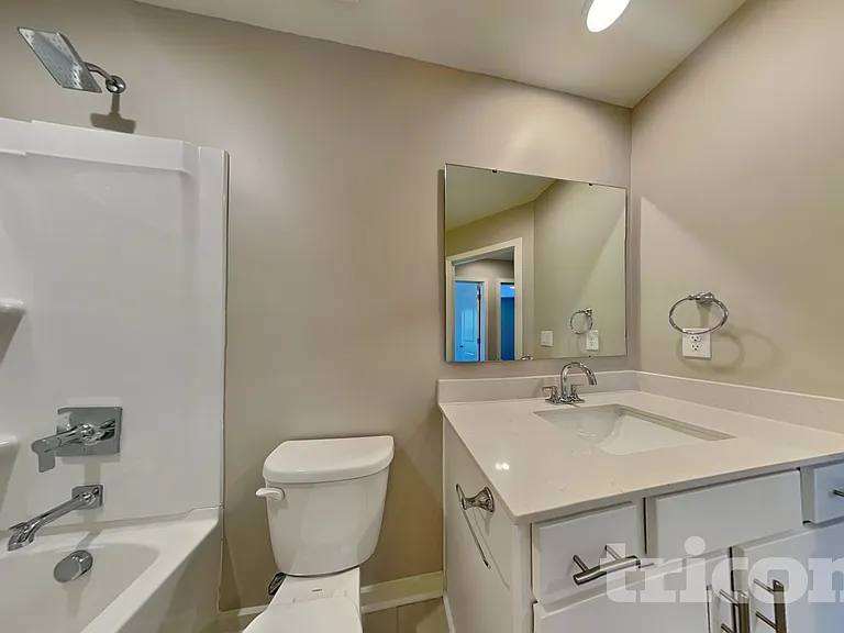 13869 Hill St — Photo 15