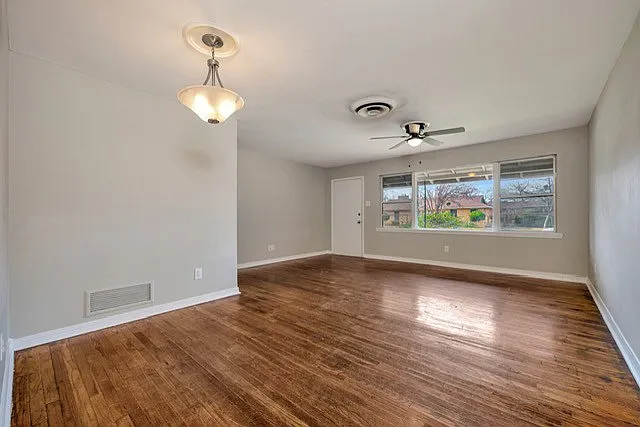 2509 Wayside Ave — Photo 4