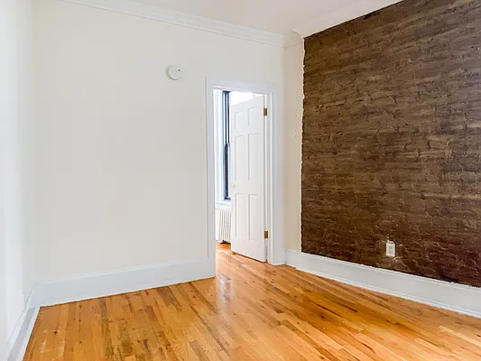 Rented by City Connections Realty | media 21