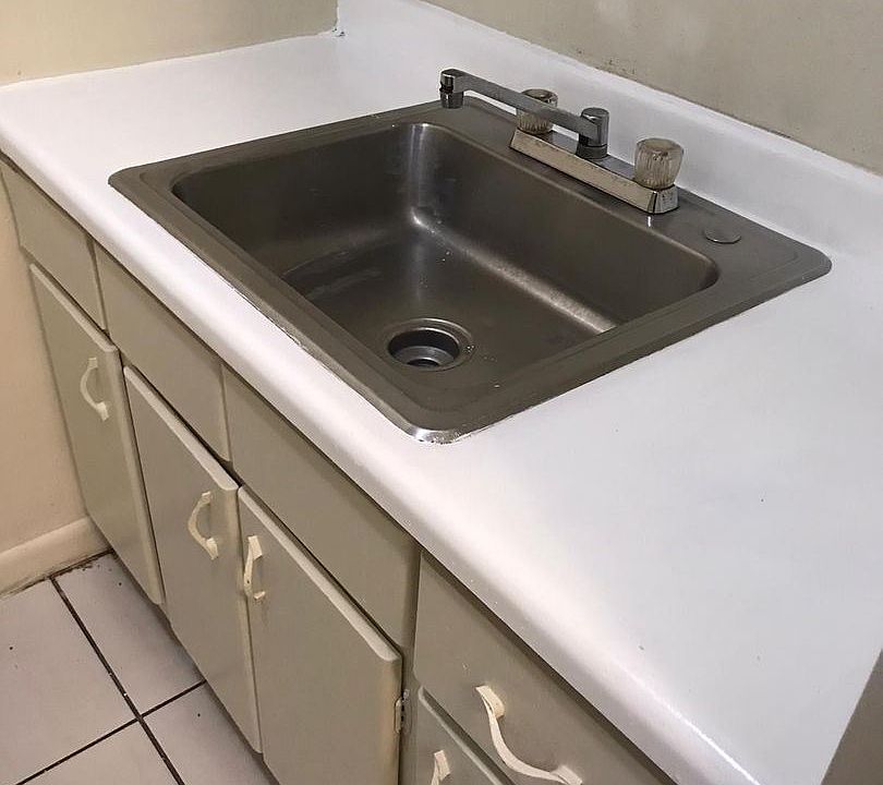 1st image of 1600 NW 7th Ct APT 204