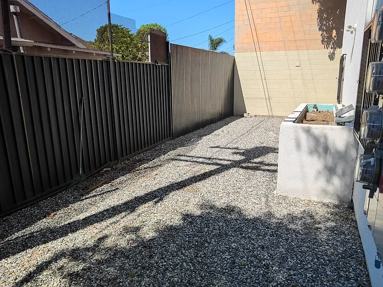 3721 S San Pedro St #3723-1/2 — Photo 11