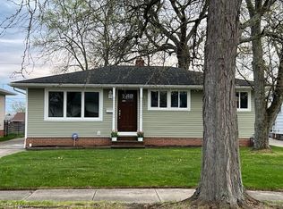 15800 Morning Star Ave, Maple Heights, OH 44137