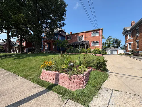 711 Purcell Ave #4 Photo 1