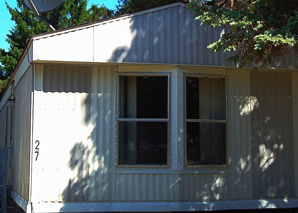 27 Pineview Drive