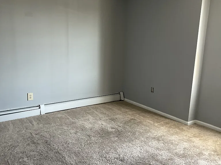 1214 E 2nd St #2 — Photo 8