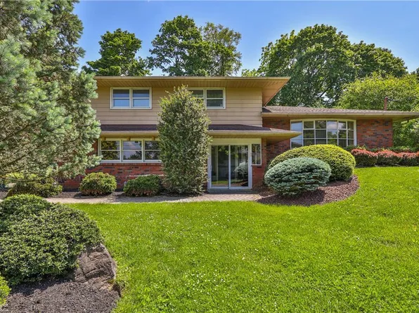 28 Ridgewood Rd, Easton, PA 18045