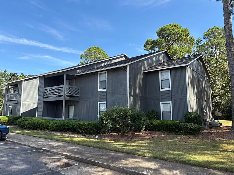 WInslow Place Apartments — Photo 12