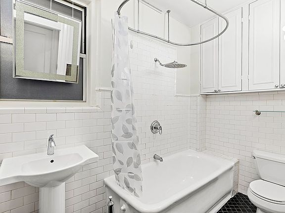 5th image of 306 W 100th St APT 36