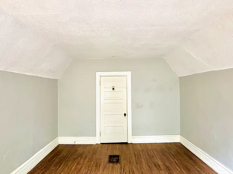 4216 Connecticut St — Photo 16