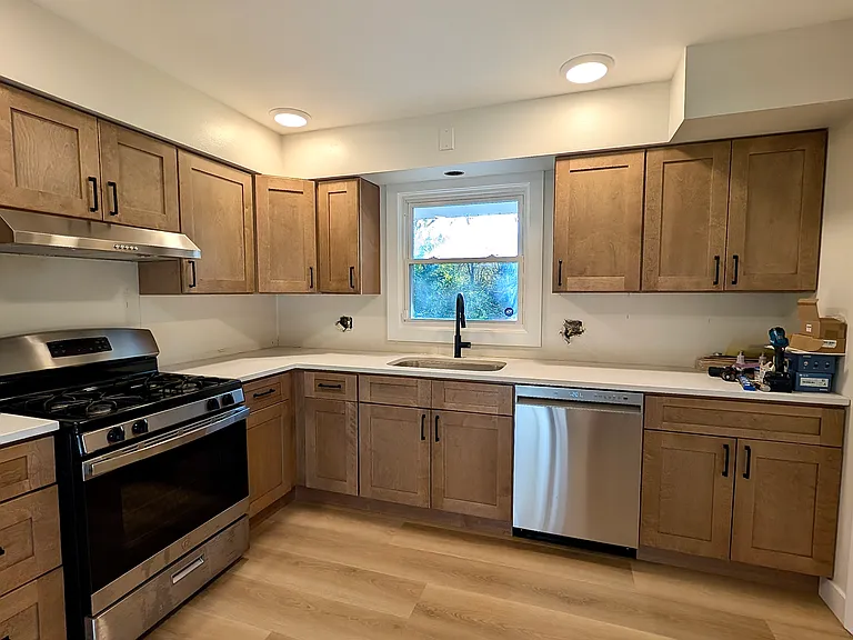 218 Flintridge Dr — Photo 12