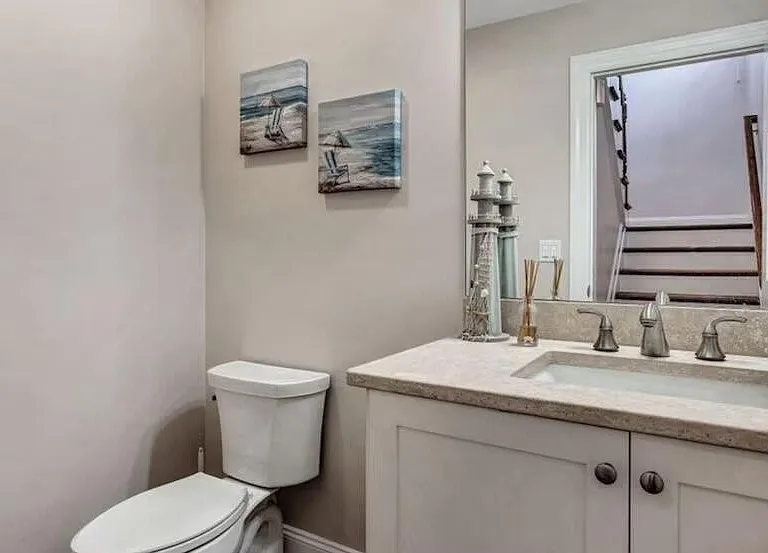 21 Blaine Ave #24 — Photo 9