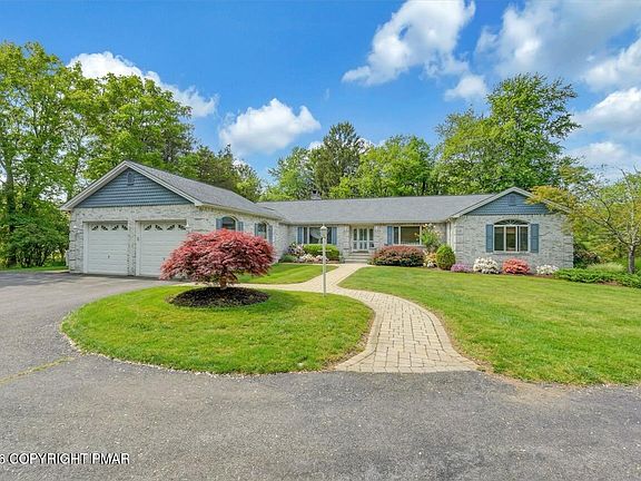 2nd image of 30 Briarleigh Dr
