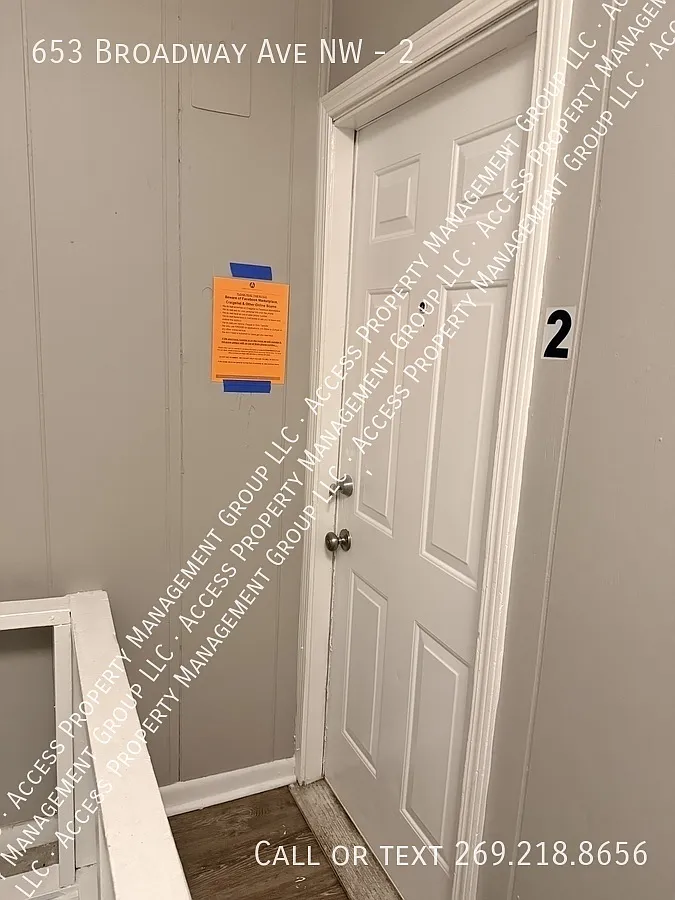 653 Broadway NW Studio Apt Close to Bridge St NW — Photo 4