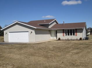 6534 Sutter Dr, Roscoe, IL 61073