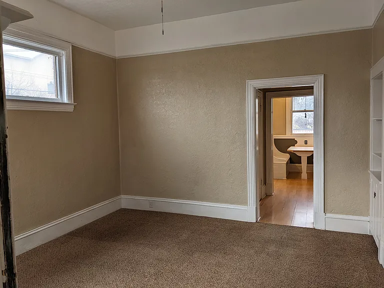 120 S Hayes Ave #C — Photo 14