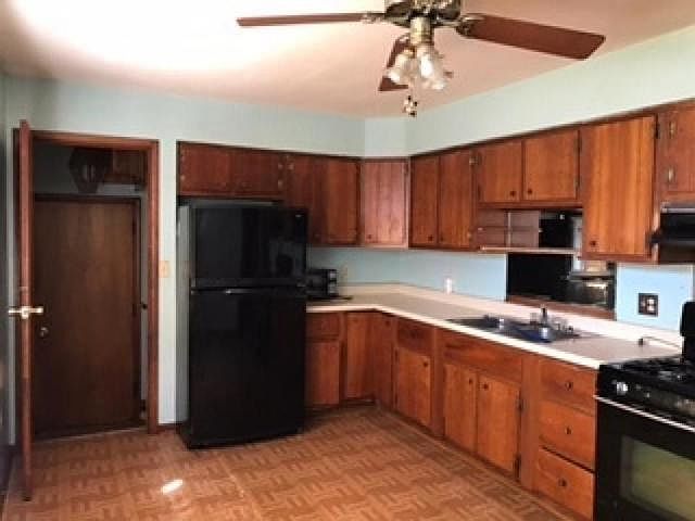 2nd image of 202 W Roosevelt St
