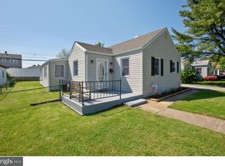 81 University Ave, New Castle, DE 19720