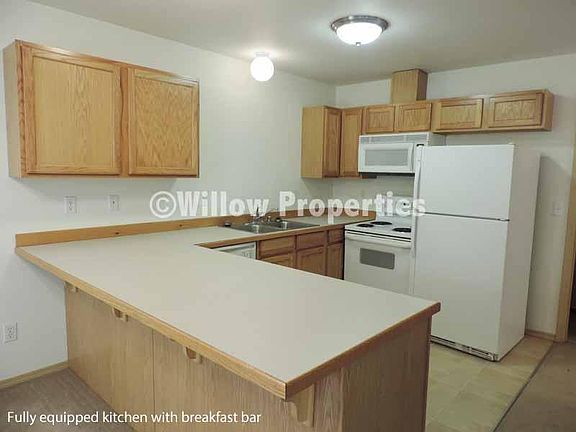 3rd image of 15107 2nd Avenue Ct E