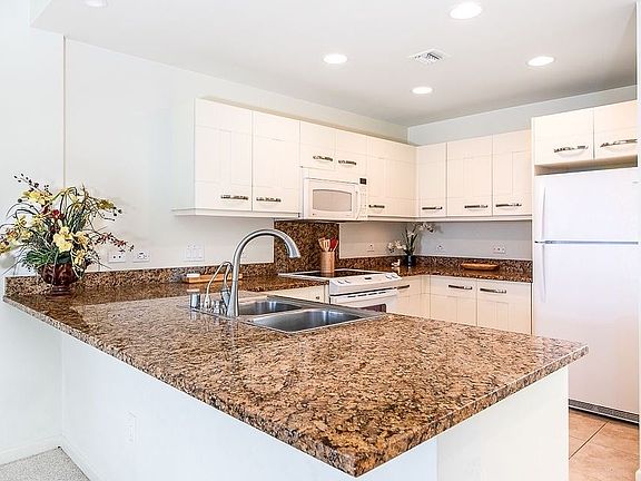 2nd image of 78-6833 Alii Dr APT E6