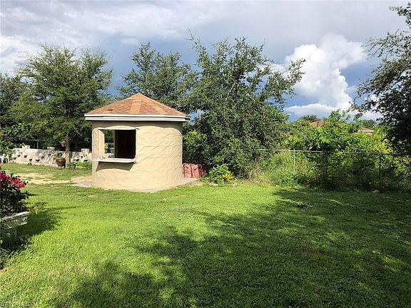 5th image of 2417 Richard Ave S