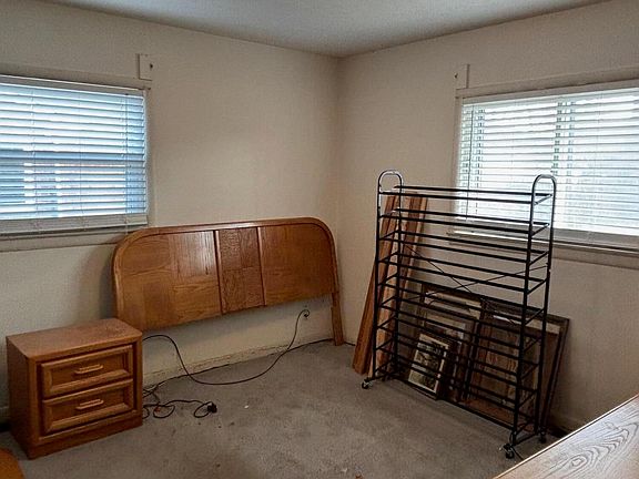 4th image of 2132 Belmont Rd