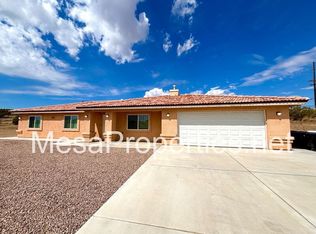 11155 Phelan Rd, Hesperia, CA 92344