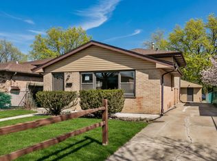 14129 S Hoxie Ave, Burnham, IL 60633