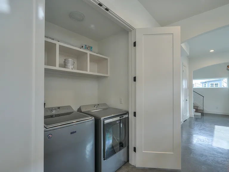 2411A Middle St — Photo 7