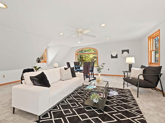 5th image of 25 Fletcher Drive