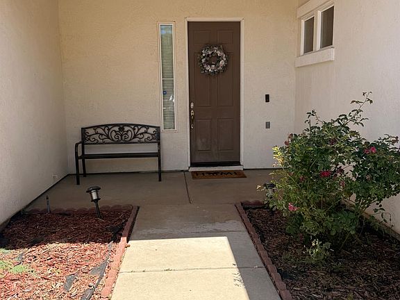 2nd image of 524 E Aldrich Ave
