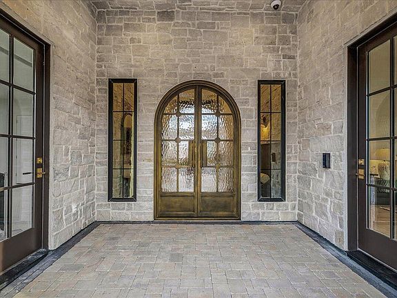 2nd image of 4843 S Homestead Way