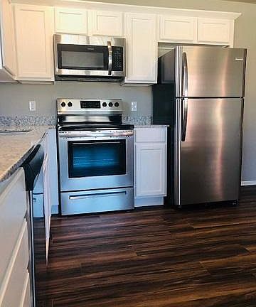 3rd image of 2787 W Blackstone Xing