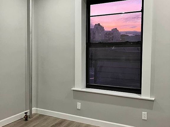 5th image of 3415 37th Ave APT 10