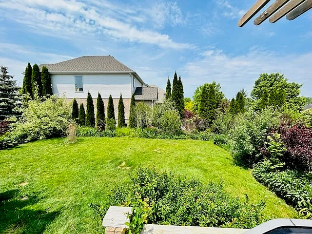 63 Georgian Meadows Dr #1 — Photo 9