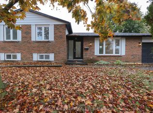 246 Hodgson Dr, Newmarket, ON L3Y 1E2