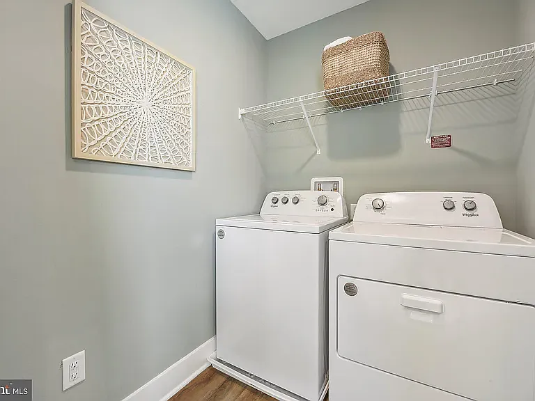 107 Monacan St — Photo 24