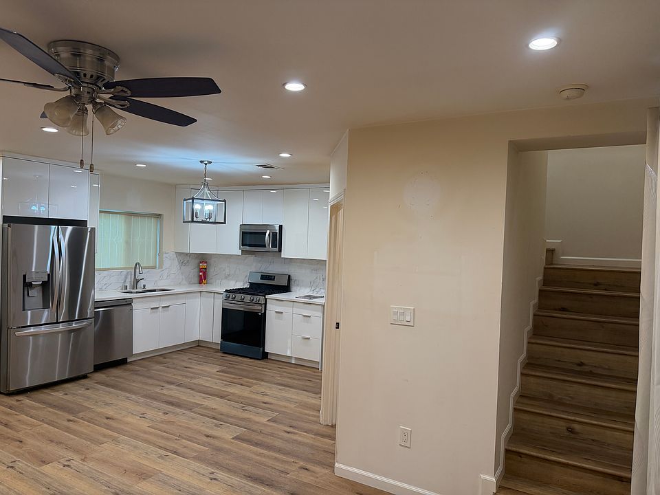 1st image of 7342 Balcom Ave