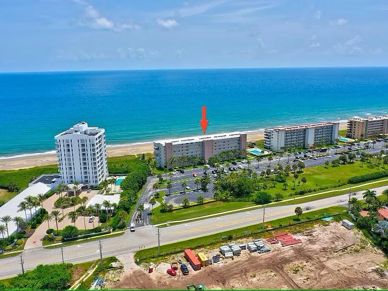 10102 S Ocean Dr #107 — Photo 3