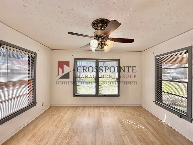 1107 Dogwood St — Photo 14