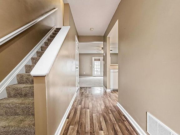 4th image of 6340 Lakeview Dr E