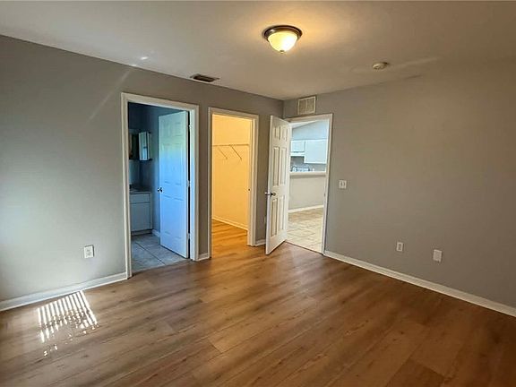 2nd image of 4444 29th St SW
