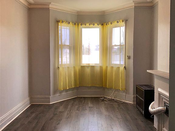 2nd image of 129 Hopkins Ave #5