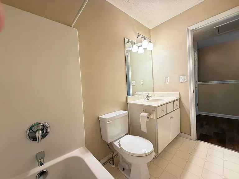 3272 Sentinel Cir — Photo 29