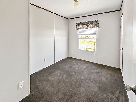 4th image of 2902 W Jones Rd