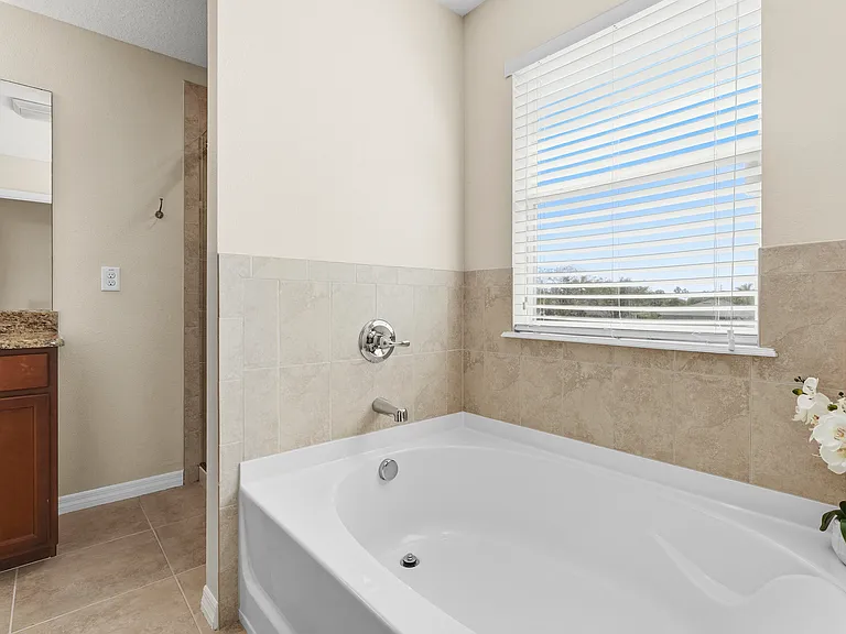 8457 Karpeal Dr — Photo 38